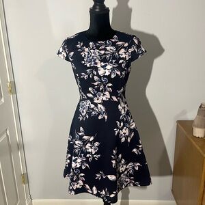 Vince Camuto Navy and Pink Floral Fit & Flare Cap Sleeve Dress size 4